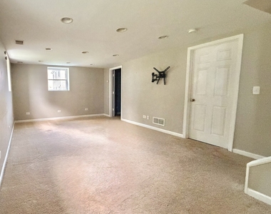 700 Woodbine Lane - Photo Thumbnail 12