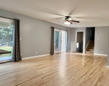 700 Woodbine Lane - Photo Thumbnail 6