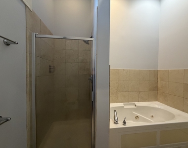 4332 N Ashland Avenue - Photo Thumbnail 4
