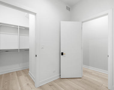 1331 W Taylor Street - Photo Thumbnail 5