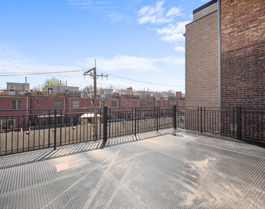 1331 W Taylor Street - Photo Thumbnail 11