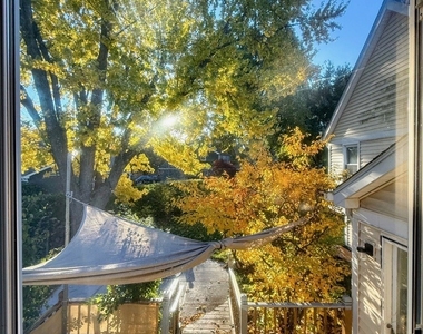 102 Adair Court - Photo Thumbnail 15