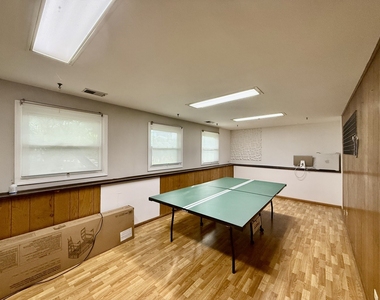 102 Adair Court - Photo Thumbnail 13
