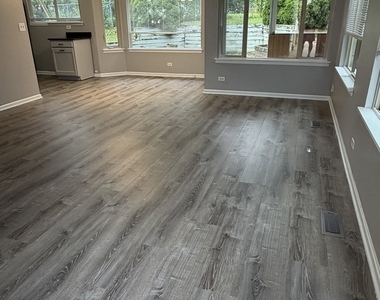 1009 Pheasant Run Lane - Photo Thumbnail 5