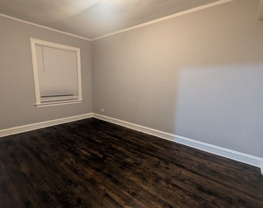 1020 W 68th Street - Photo Thumbnail 1