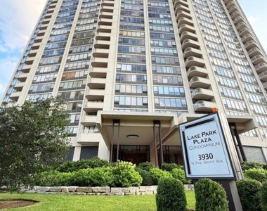 3930 N Pine Grove Avenue - Photo Thumbnail 10