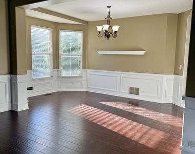 3183 Davey Court - Photo Thumbnail 2