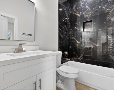 1071 Ferguson Way - Photo Thumbnail 27