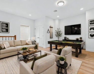 1071 Ferguson Way - Photo Thumbnail 30
