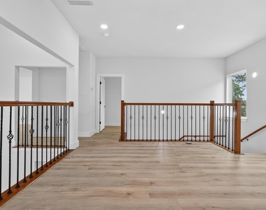 1071 Ferguson Way - Photo Thumbnail 29