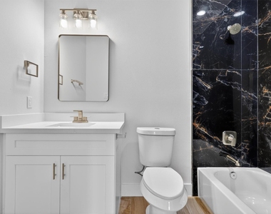 1071 Ferguson Way - Photo Thumbnail 41