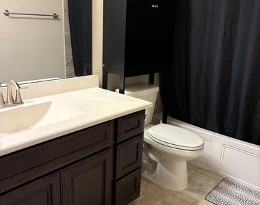 18919 Pointers Creek Lane - Photo Thumbnail 19