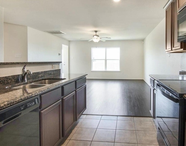 22622 Cloverland Field Drive - Photo Thumbnail 9
