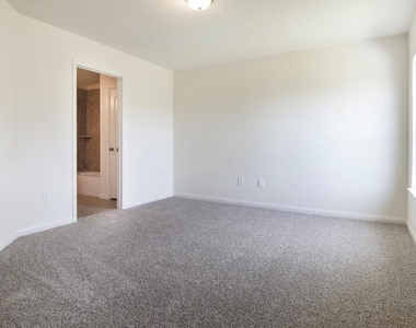 22622 Cloverland Field Drive - Photo Thumbnail 10
