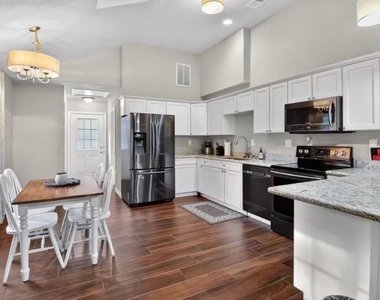 14111 Decker Drive - Photo Thumbnail 30