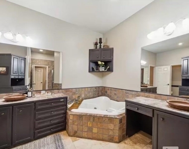 14111 Decker Drive - Photo Thumbnail 16
