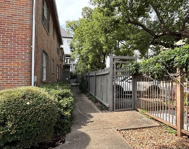1840 Branard Street - Photo Thumbnail 3