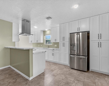 4318 Ponca Street - Photo Thumbnail 6