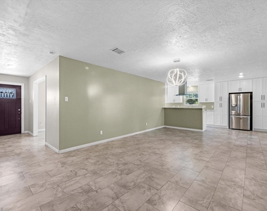 4318 Ponca Street - Photo Thumbnail 4