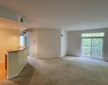 101 Eldredge - Photo Thumbnail 2