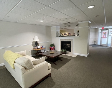 101 Eldredge - Photo Thumbnail 14