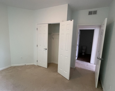 101 Eldredge - Photo Thumbnail 12