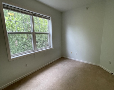 101 Eldredge - Photo Thumbnail 11