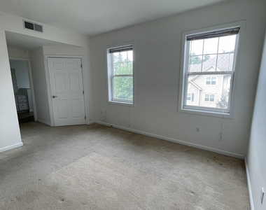 101 Eldredge - Photo Thumbnail 7