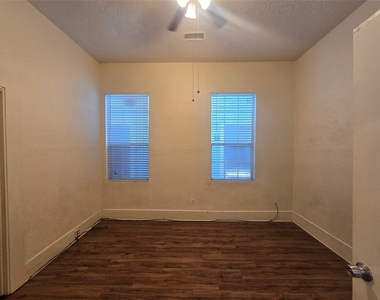 3523 Winnie Street - Photo Thumbnail 4