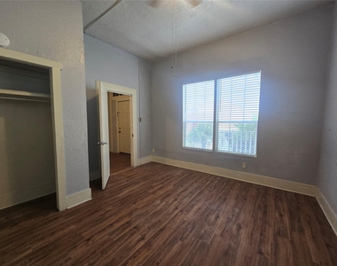 3523 Winnie Street - Photo Thumbnail 11
