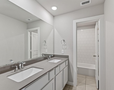 706 Santa Elena Trail - Photo Thumbnail 30