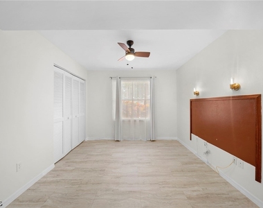 14503 Lakewood Trace Court - Photo Thumbnail 17