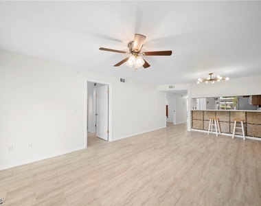 14503 Lakewood Trace Court - Photo Thumbnail 8