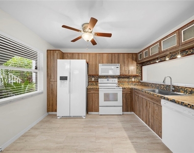 14503 Lakewood Trace Court - Photo Thumbnail 2