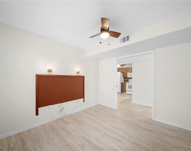 14503 Lakewood Trace Court - Photo Thumbnail 18