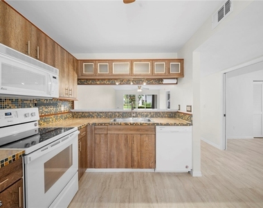 14503 Lakewood Trace Court - Photo Thumbnail 3
