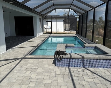 2505 Sw 17th Place - Photo Thumbnail 20