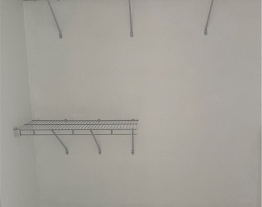 2505 Sw 17th Place - Photo Thumbnail 9