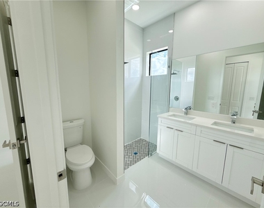 4332 Nw 32nd Street - Photo Thumbnail 17