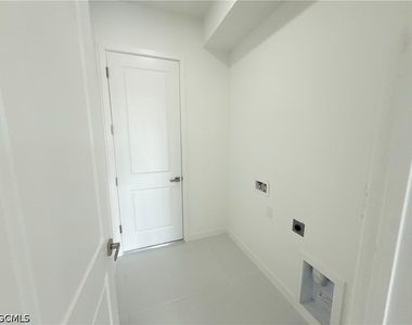 4332 Nw 32nd Street - Photo Thumbnail 23