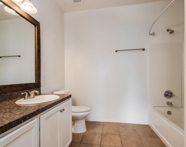 7003 Orchid Street - Photo Thumbnail 9