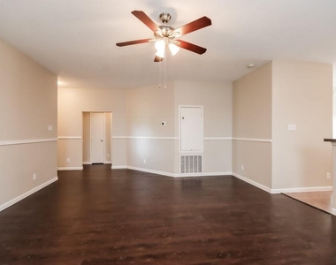 7003 Orchid Street - Photo Thumbnail 3