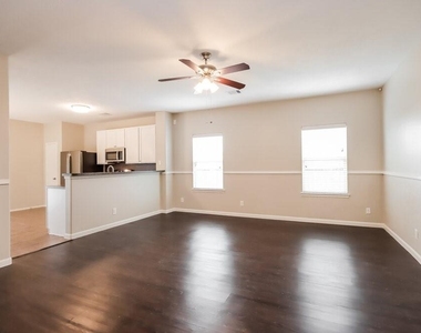 7003 Orchid Street - Photo Thumbnail 2