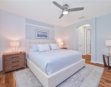 14919 Edgewater Circle - Photo Thumbnail 12
