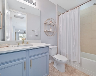 14919 Edgewater Circle - Photo Thumbnail 20