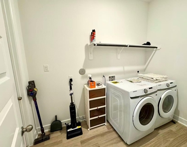 31019 Sun Valley Drive - Photo Thumbnail 16
