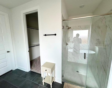 31019 Sun Valley Drive - Photo Thumbnail 25