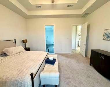31019 Sun Valley Drive - Photo Thumbnail 21