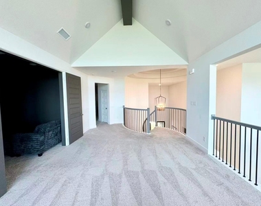 31019 Sun Valley Drive - Photo Thumbnail 31