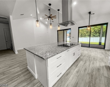 4306 3rd Street Sw - Photo Thumbnail 6